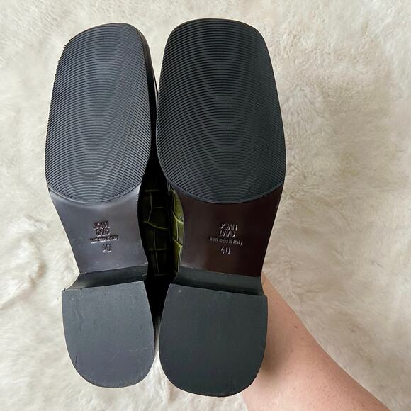 Joan & David Green Leather Heeled Loafers - Picture 3 of 9